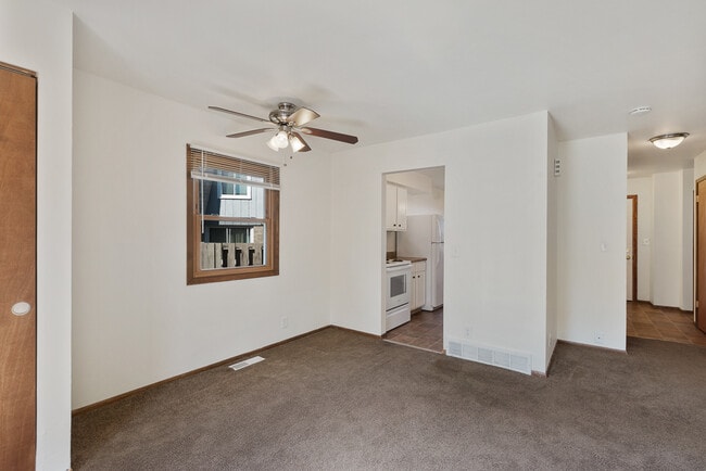 Building Photo - 3744 S 81st St