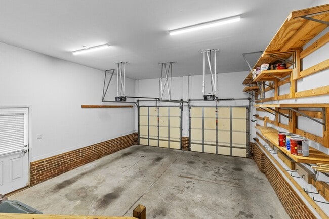 Building Photo - 161 Mediate Dr