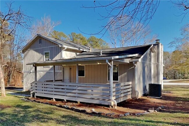 Building Photo - 4330 Treeline Way