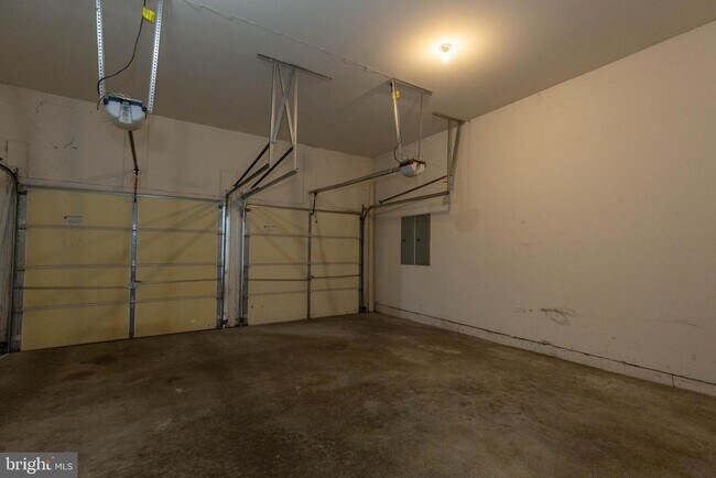 Building Photo - 391 Sheerer Dr