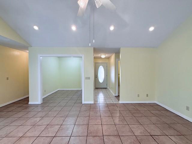 Building Photo - 703 Windsor Ln