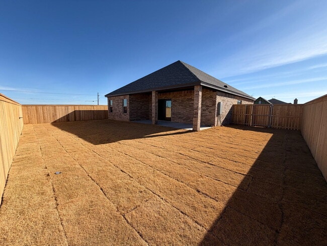 Building Photo - 1216 N 6th St