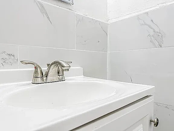 Building Photo - 6201 N 15th St