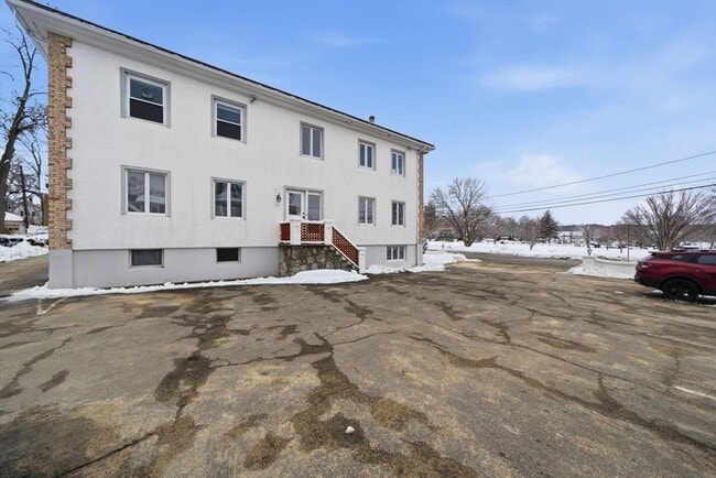 Building Photo - 1 Salem St