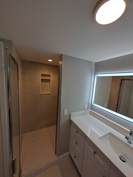 Building Photo - 3462 NE Causeway Blvd