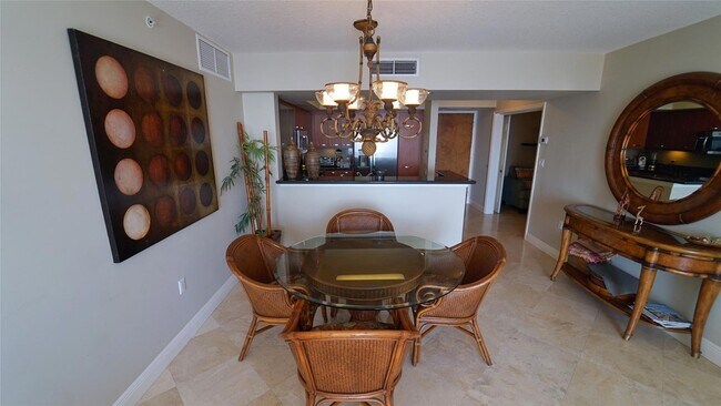 Building Photo - 2011 N Ocean Blvd