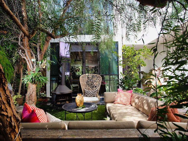 Private outdoor space as you enter the property, behind the gate. - 941 Princeton Dr