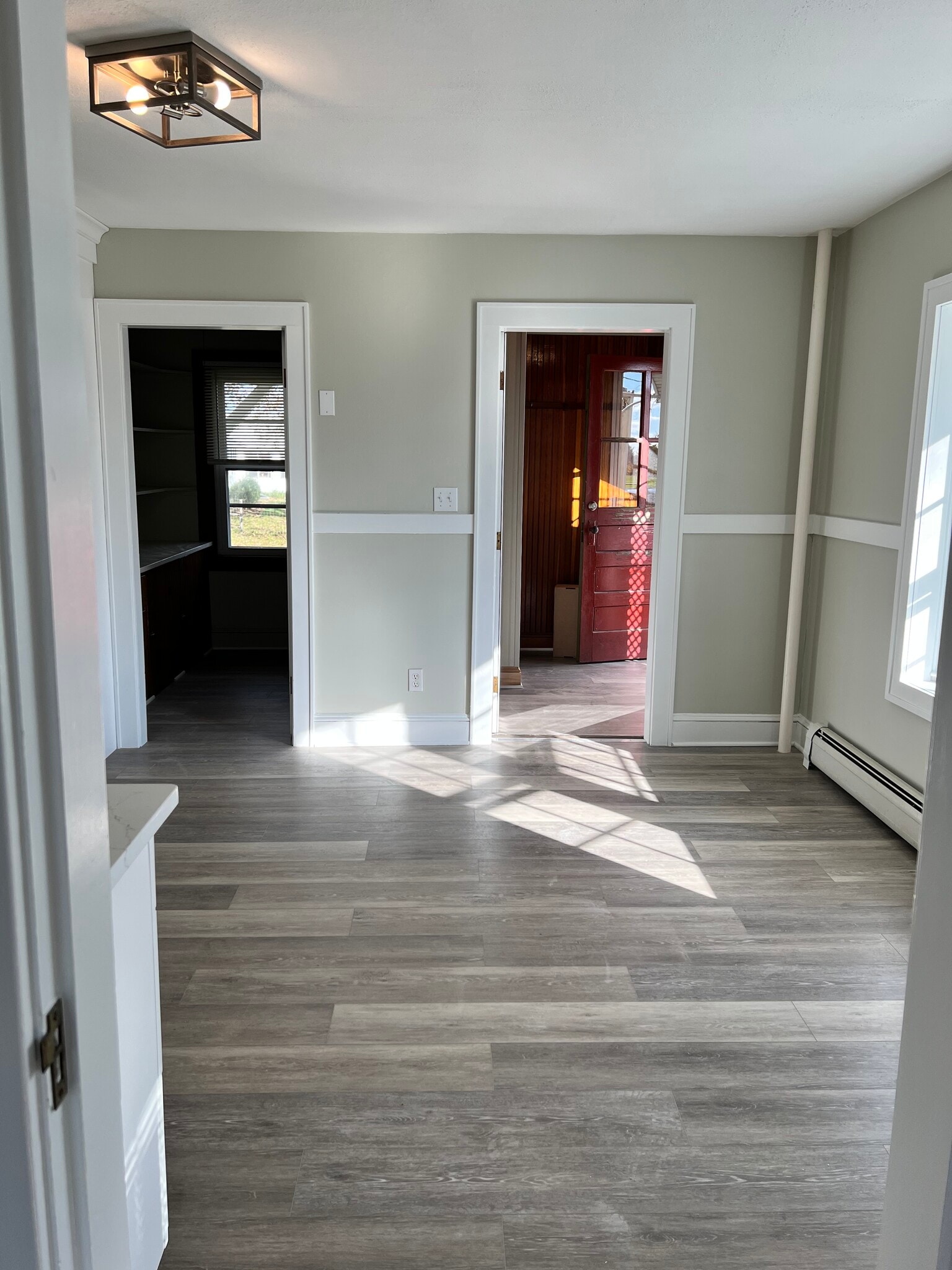 Building Photo - 2 East St