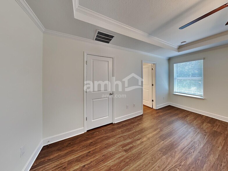 Building Photo - 3240 Bridge Haven Dr