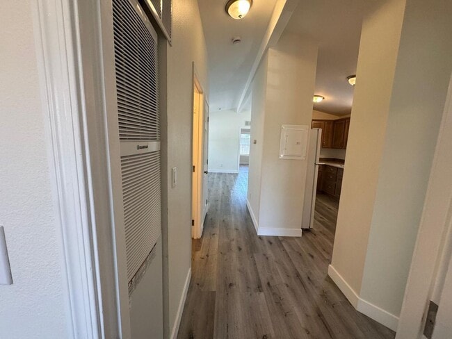 Building Photo - 3 bedroom 2 Full Bath Mobile Home Close to...