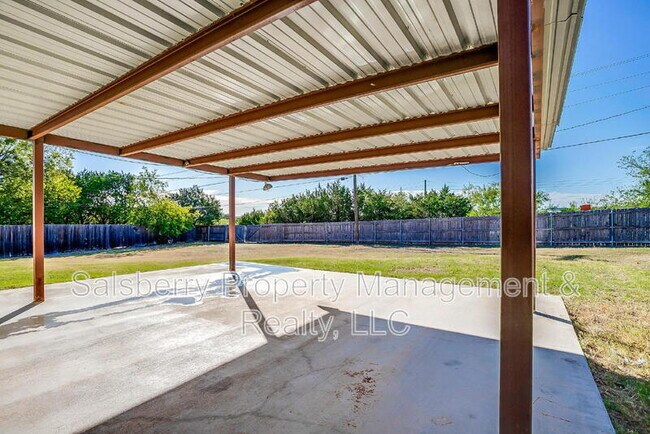 Building Photo - 1113 Gifford Dr