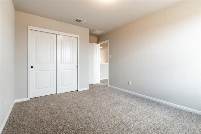 Building Photo - 2718 Bridekirk Dr