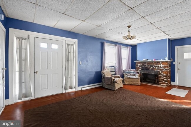 Building Photo - 2041 W Main St