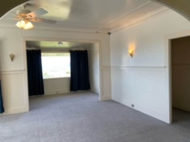 Building Photo - H292ach