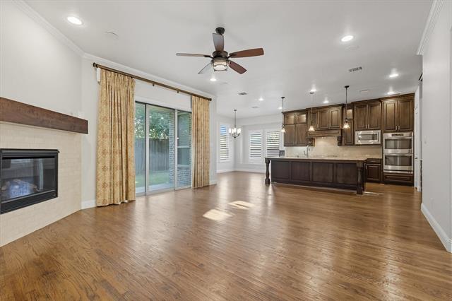 Building Photo - 7395 Gem Dr
