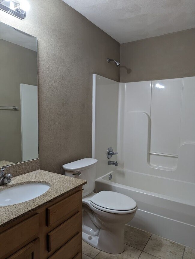 Building Photo - 111 Northtowne St