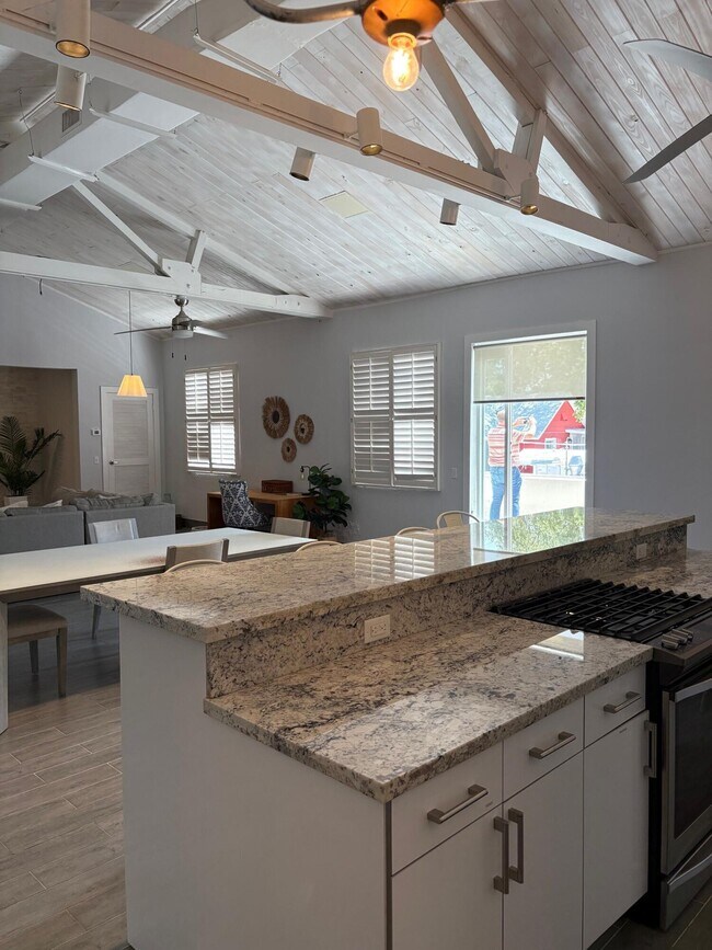 Building Photo - 419 E Atlantic Ave