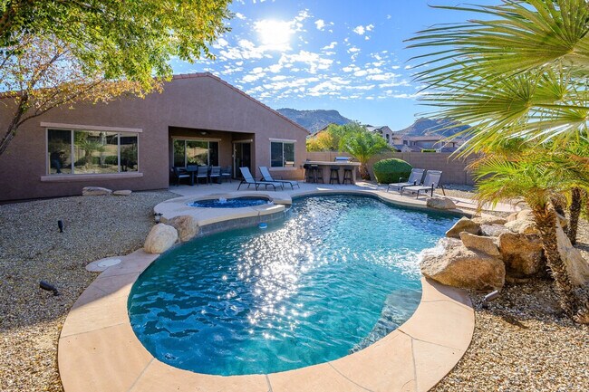 Building Photo - 5538 W Andrea Dr