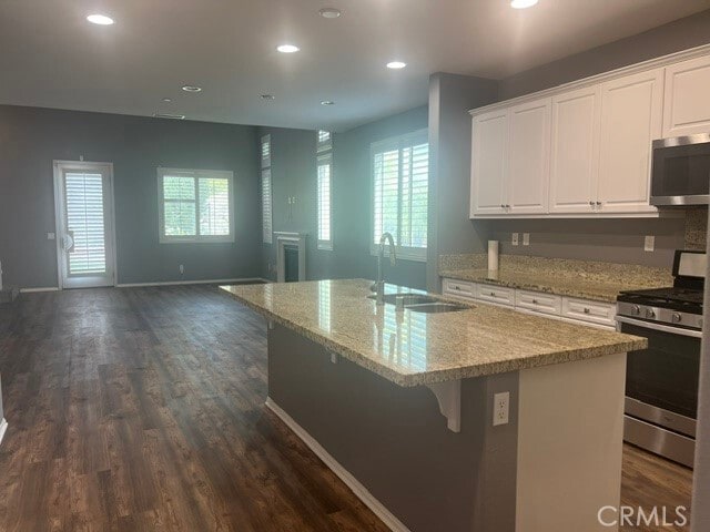 Building Photo - 11384 Valley Oak Ln