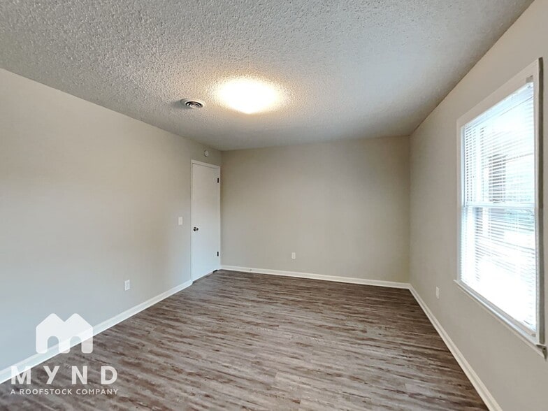 Building Photo - 2814 Bay Leaf Dr SE