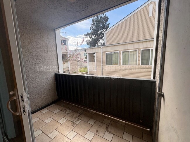 Building Photo - 10782 E Exposition Ave