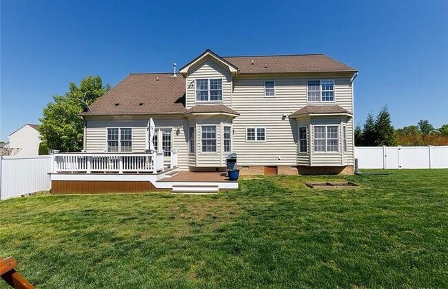 Building Photo - 4000 Dunbarton Cir