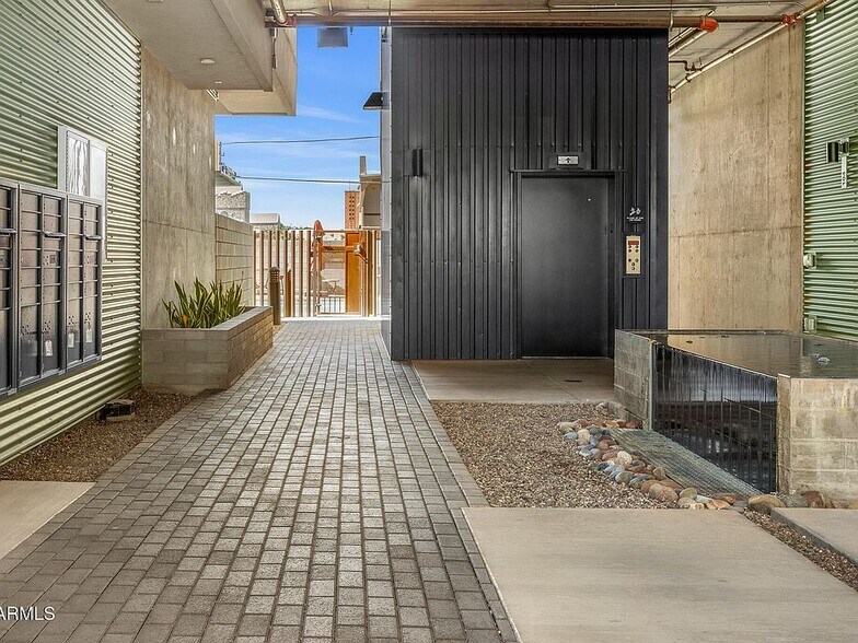 Building Photo - 1130 N 2nd St