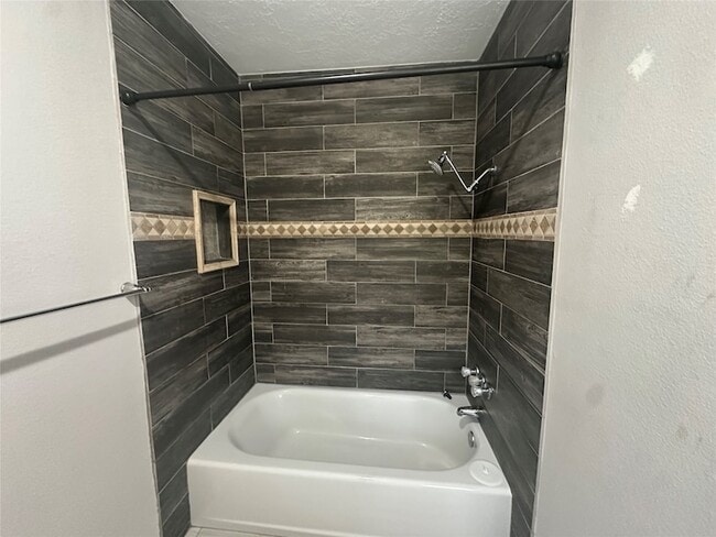 Building Photo - 11610 Cypresswood Dr