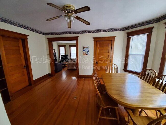 Building Photo - 137 Liberty St