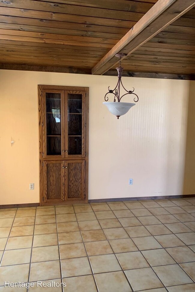 Building Photo - 3 br, 2 bath House - 379 W Deodar