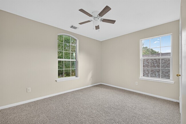 Building Photo - 3719 Cane Lake Dr