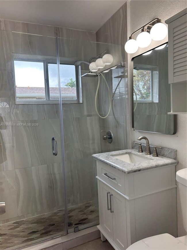 Building Photo - 2804 SW 35th Ave