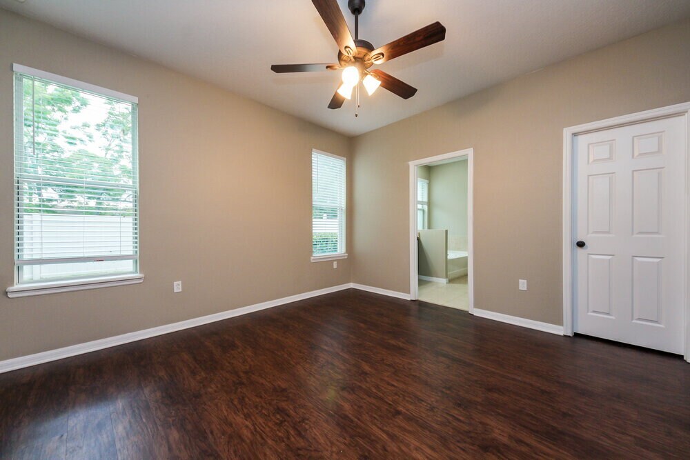 Building Photo - 7424 Azalea Cove Cir