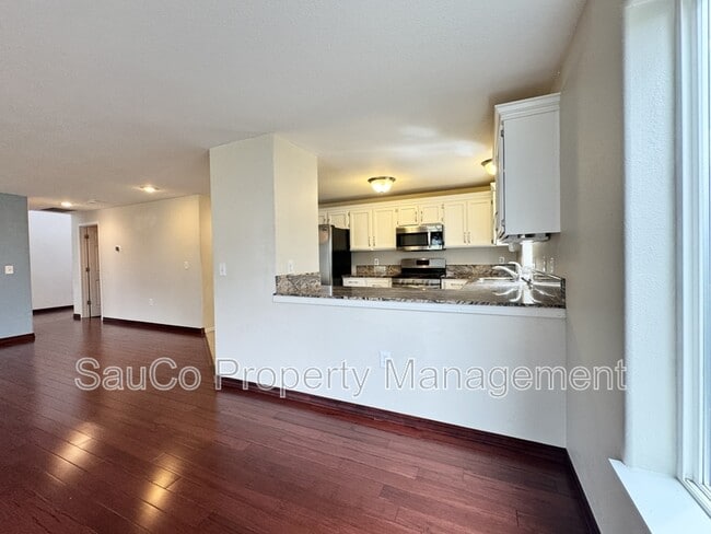 Building Photo - 951 SW 208th Pl