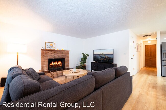 Building Photo - 3 br, 1.5 bath House - 606 N Grant Street