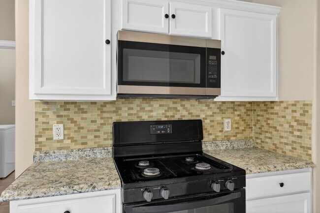 Building Photo - 3215 Sapphire Star Dr