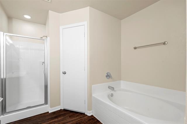 Building Photo - 4541 High Cotton Tr