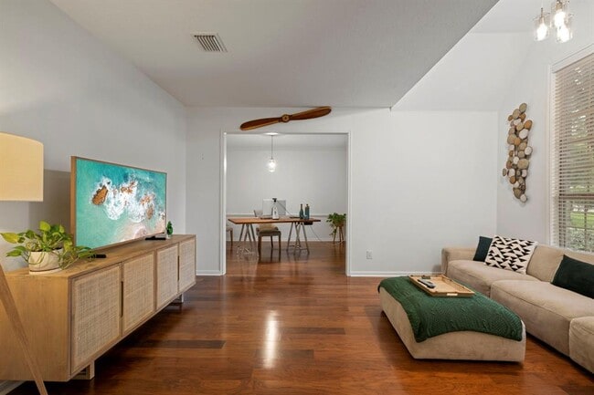 Building Photo - 93 E Stony End Pl