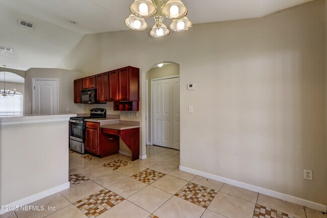 Building Photo - 9703 Cedar Ridge Dr W