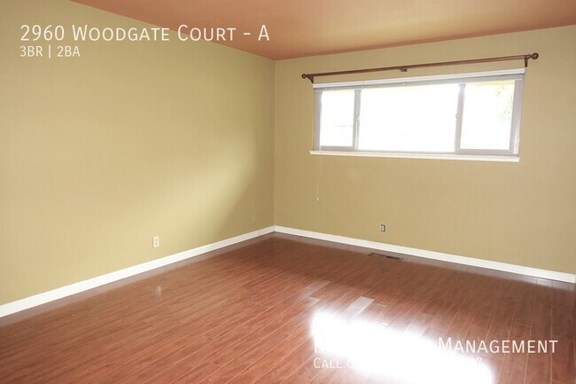 Building Photo - 2960 Woodgate Ct