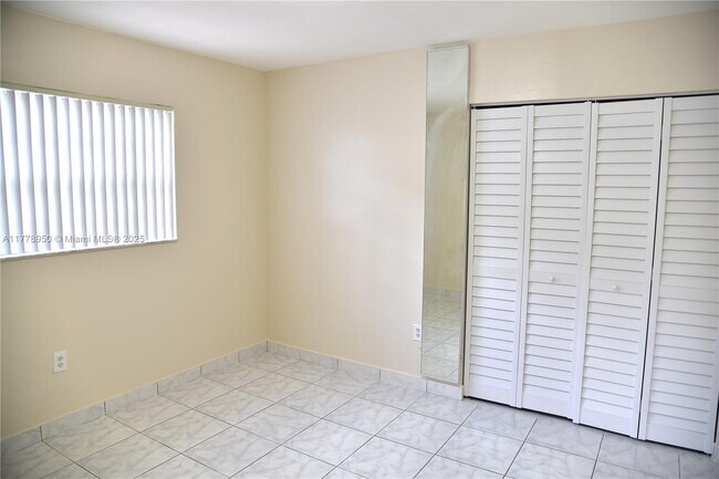 Building Photo - 7333 W 29th Ln