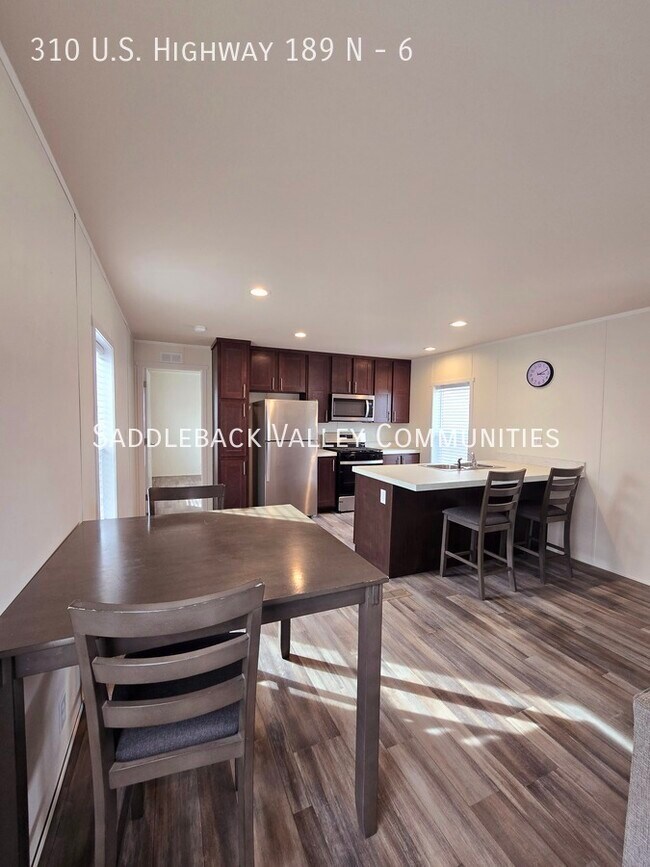 Building Photo - 310 US-189