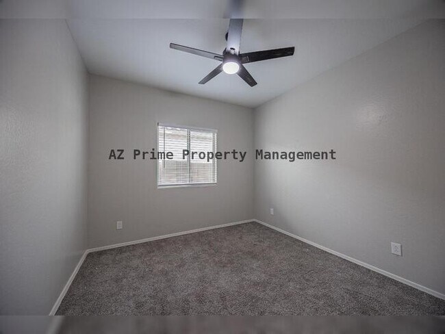 Building Photo - 43606 Juniper Ave