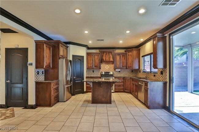Building Photo - 235 Calvino Ave