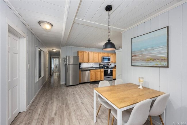 Building Photo - 299 Oscawana Lake Rd