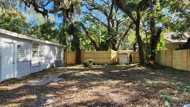 Building Photo - 3/3 Beautiful Tampa Home Available Now !