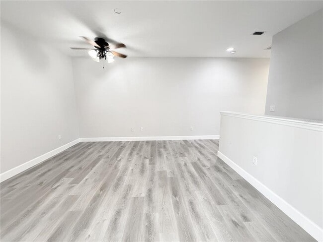 Building Photo - 13565 Fountainbleau Dr