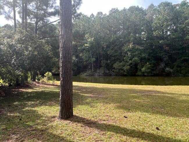 Building Photo - Charming 3BR Home in Rose Hill!