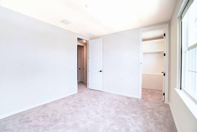 Building Photo - 5328 Star Rush Ln