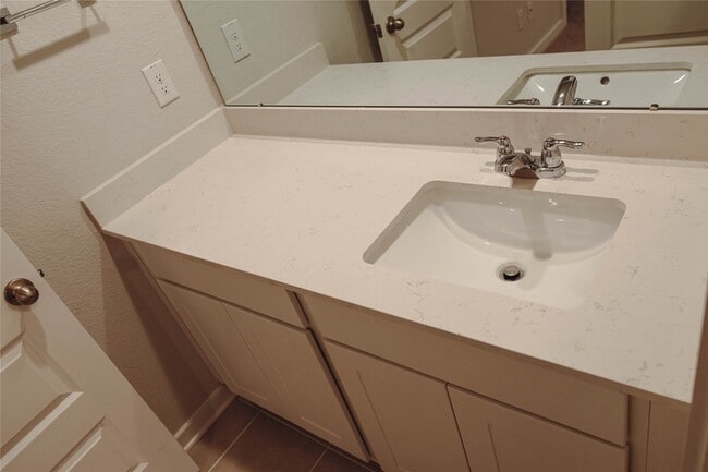 Building Photo - 8606 Blueberry Ash St